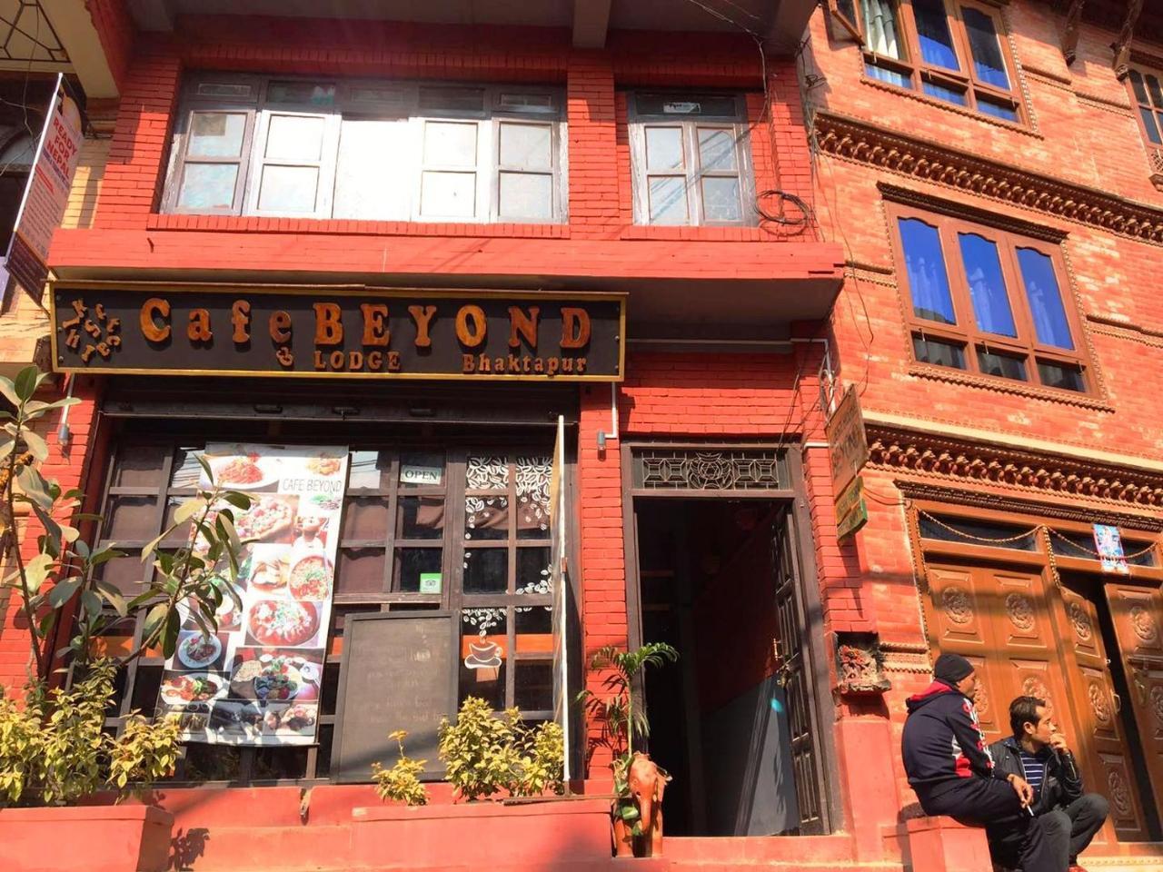 Cafe Beyond And Guest House Bhatgoan Exterior foto